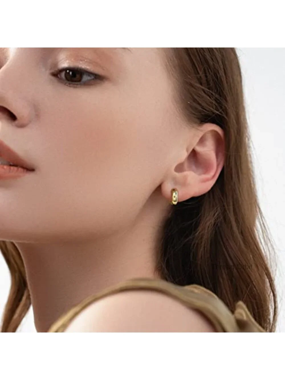 14K Gold Plated Brass Chunky Hoop Earrings Lightweight Huggie Hoops - Picture 3 of 6